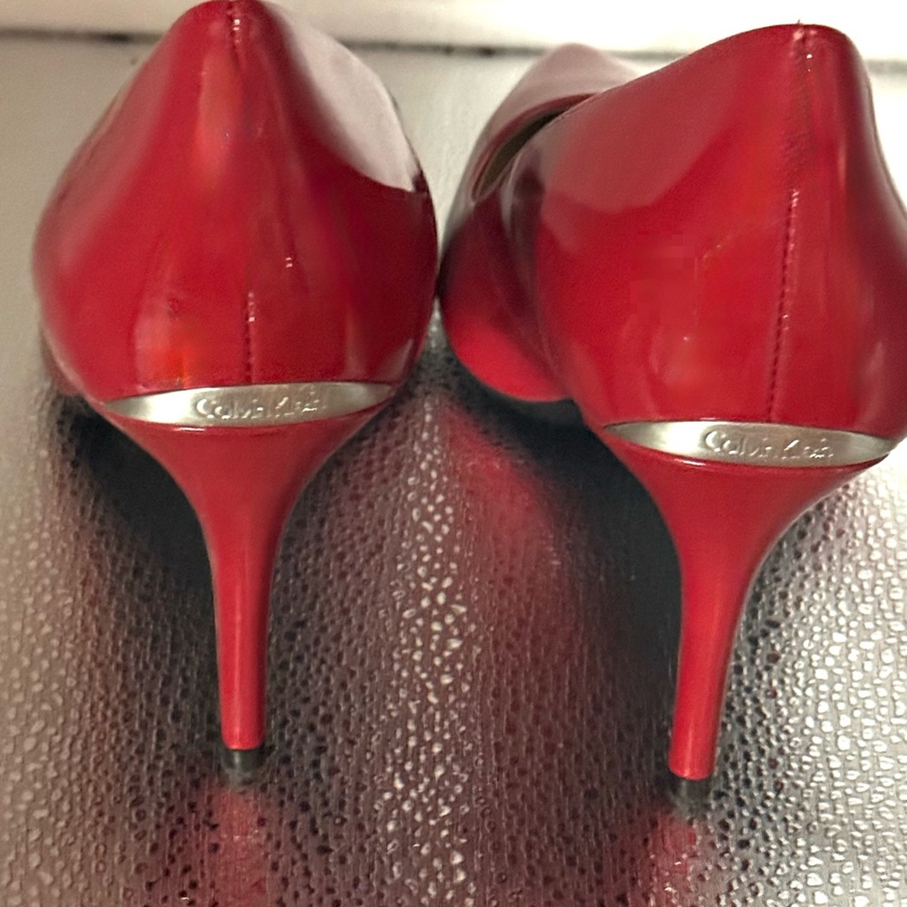 Calvin Klein Bold Red Heels - Picture 2 of 7